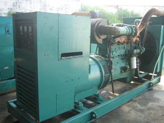 含山租赁发电机- 发电机碳刷磨损的原因是什么