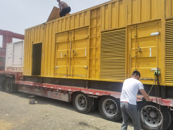 含山除了负载情况和发动机维护，还有哪些因素会影响 200kw 柴油发电机的油耗？