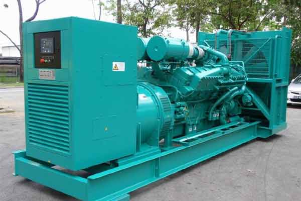 含山柴油发电机组电压不稳定怎样维修？