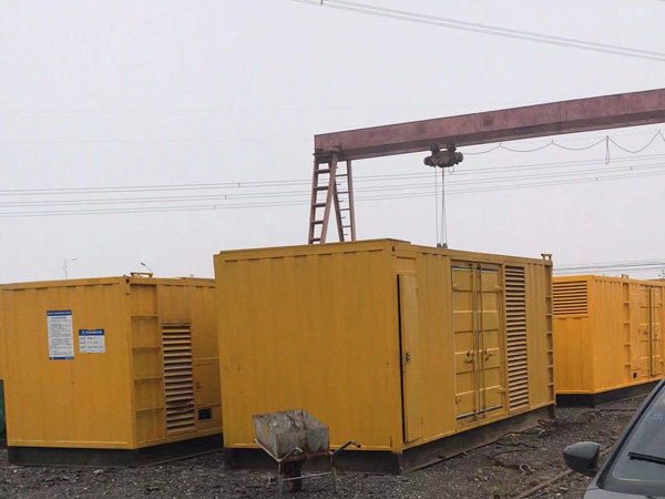 含山100kw柴油发电机组每小时油耗？