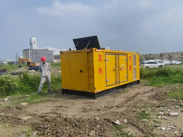 含山200KW柴油发电机机组每小时的油耗量受哪些因素影响？