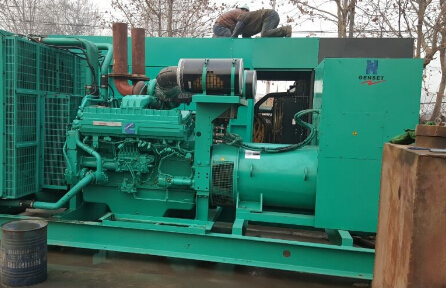 含山发电机组如何判断水冷式机油散热器内部是否需要清洗？